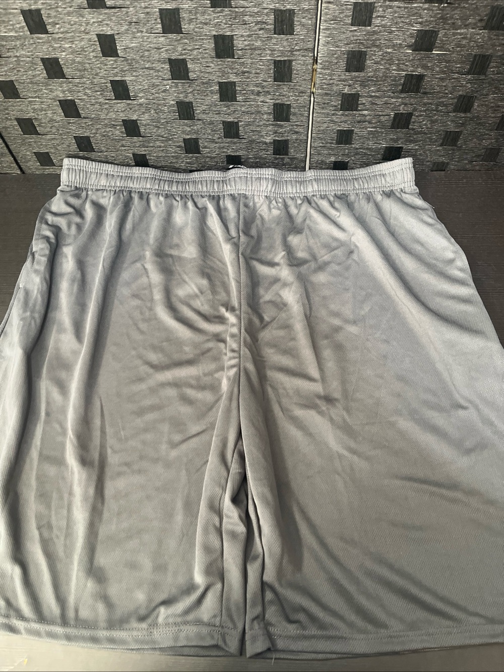 Ultra Performance Men's Athletic Mesh Shorts Grey Size 5X with Pockets. NWOT
